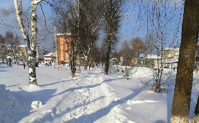 Тратуары Тымовска после снега. Спустя сутки.