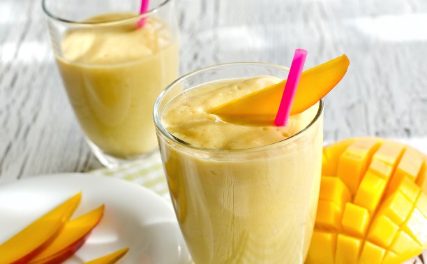 Напиток из манго и банана