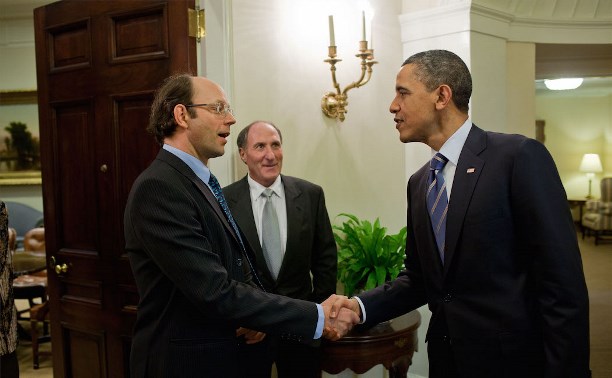 Друг Обамы на Сахалине и новый губернатор. Обзор околосахалинского интернета