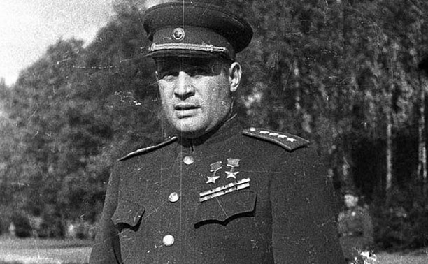 Чтобы помнили... Иван Черняховский, самый молодой Командующий фронтом Красной Армии