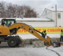 Жители Корсакова недовольны работами подрядчика