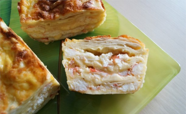 "Ленивый" пирог из лаваша с крабом и сыром