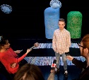 Журналистам разрешили подняться на сцену Сахалинского театра кукол