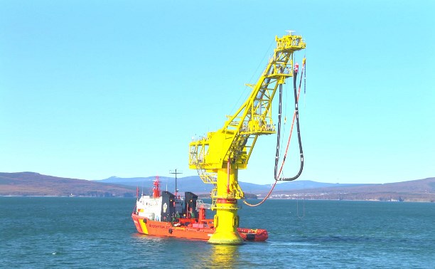 Сахалинская нефть в хабаровском порту  