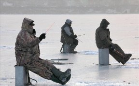 Зимняя рыбалка: выбираем крючки