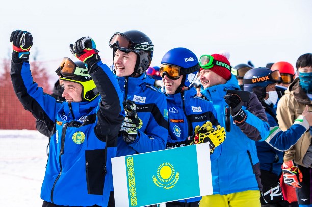 Сегодня на Сахалине торжественно открылись соревнования горнолыжников за  Континентальный кубок Дальнего Востока