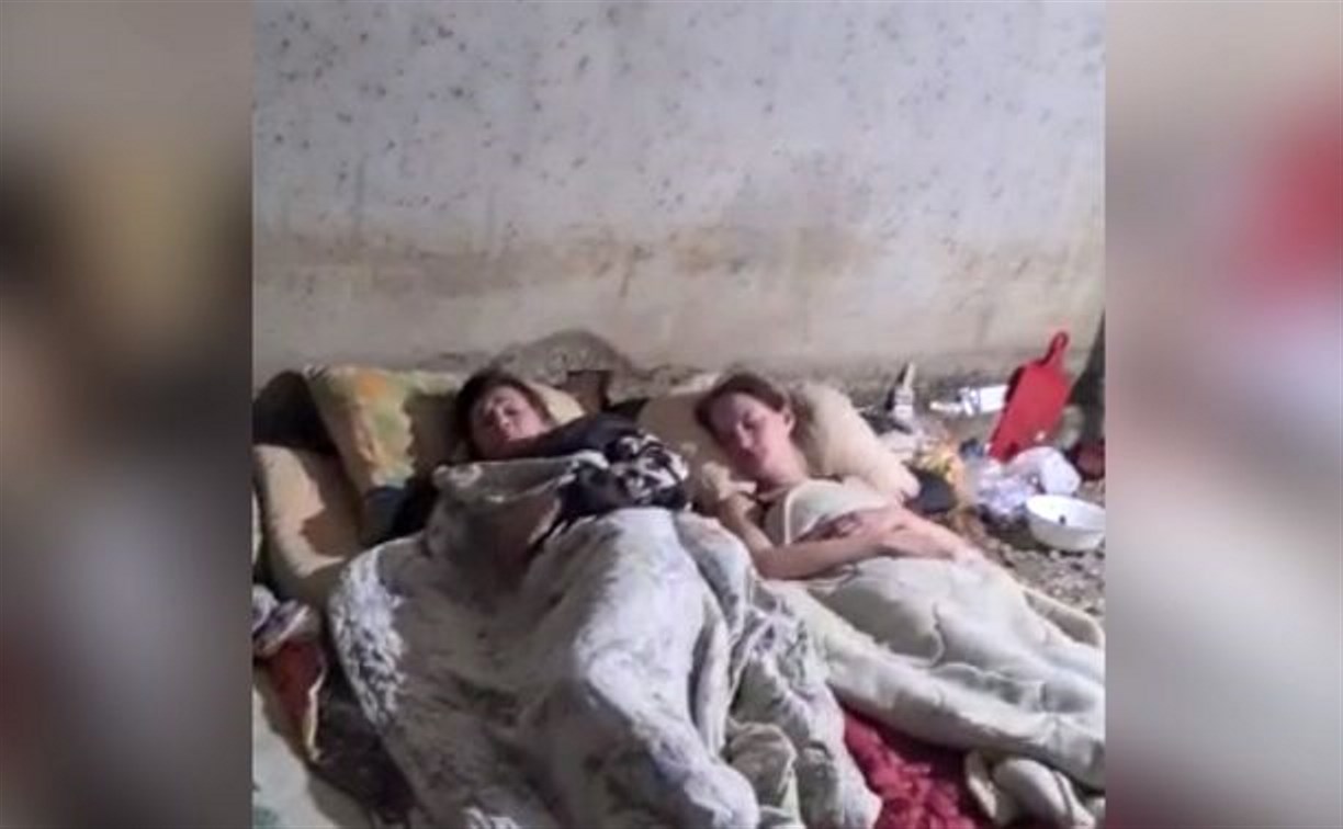 Южносахалинцы с ужасом обнаружили хостел бомжей в подвале своего дома