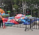 Батут сдулся в парке Южно-Сахалинска, на нем прыгали дети