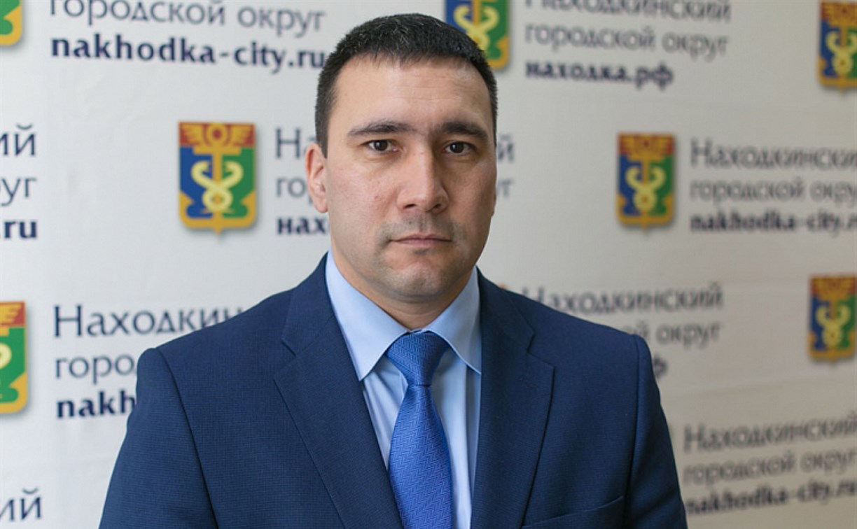 Бывший мэр Корсакова осваивается в Находке