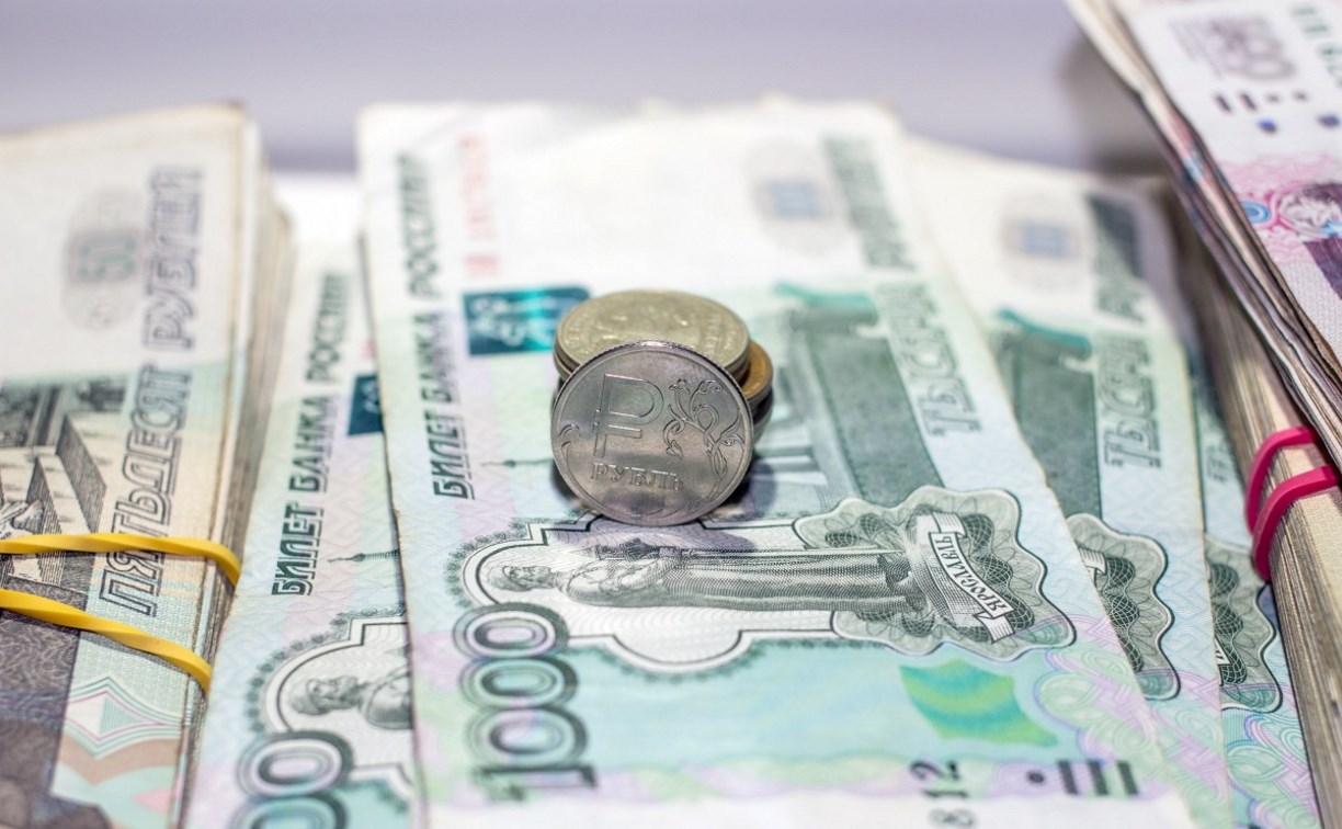 Более 1,3 млн рублей задолжало сахалинское предприятие своим сотрудникам 