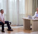 Валерий Лимаренко два часа отвечал на вопросы сахалинцев и курильчан