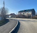 В Троицком уложили асфальт на улице Набережной