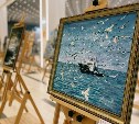 От мыса Птичий до Шикотана: в аэровокзале Южно-Сахалинск открылась выставка островных художников