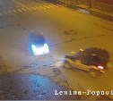 Ранним утром в центре Южно-Сахалинска два авто не поделили пустой перекрёсток