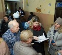 Мэр Южно-Сахалинска встретился с жильцами общежития на Карьерной