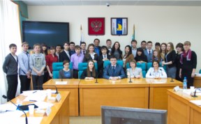 Политика и экономика