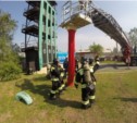 Команда сахалинских пожарных заняла второе место на региональных соревнованиях в Приморье (ФОТО)