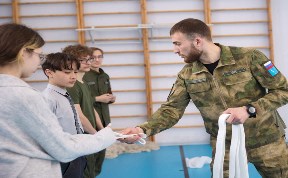 Общество