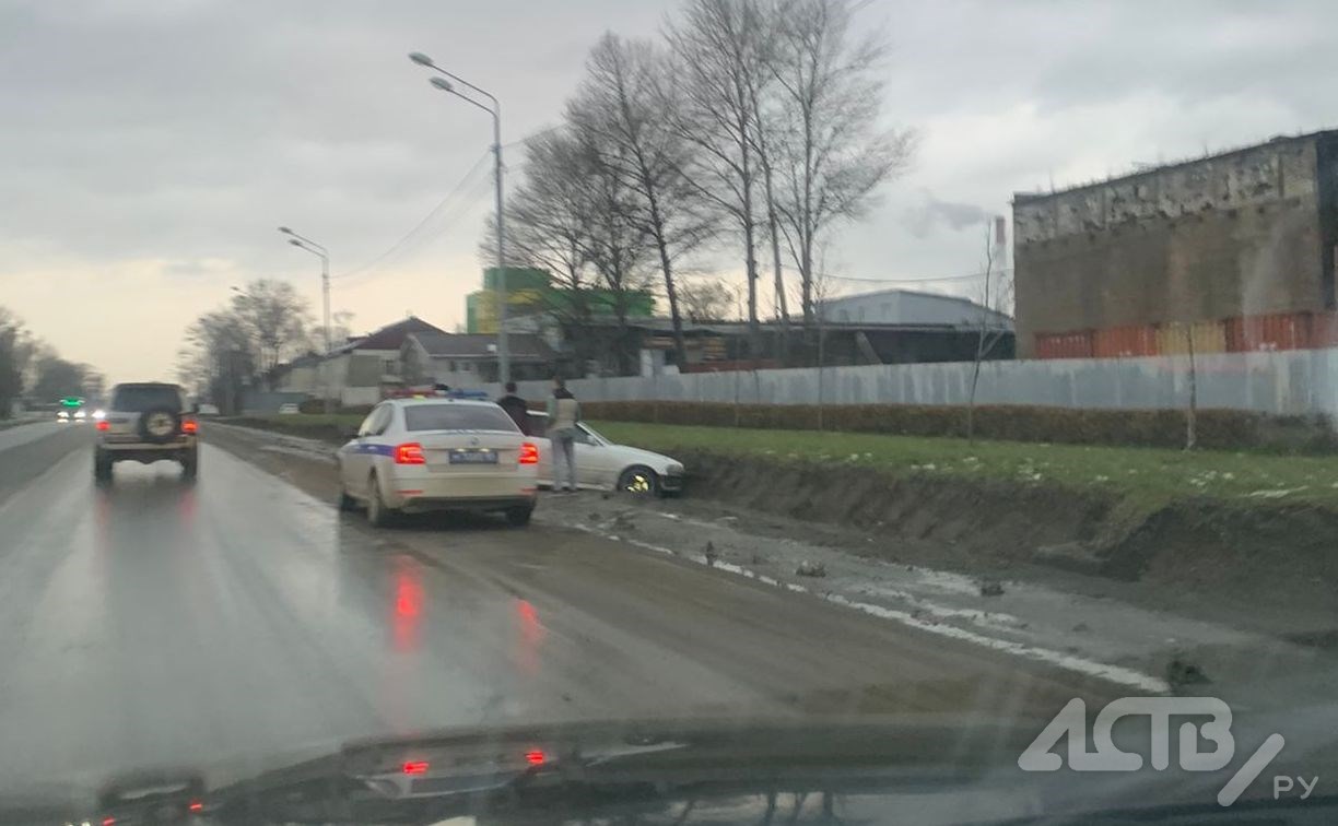 На Сахалине разыскивают угонщиков Toyota Mark II - решается вопрос о возбуждении уголовного дела