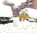 При расчистке снега в Южно-Сахалинске эвакуированы брошенные автомобили
