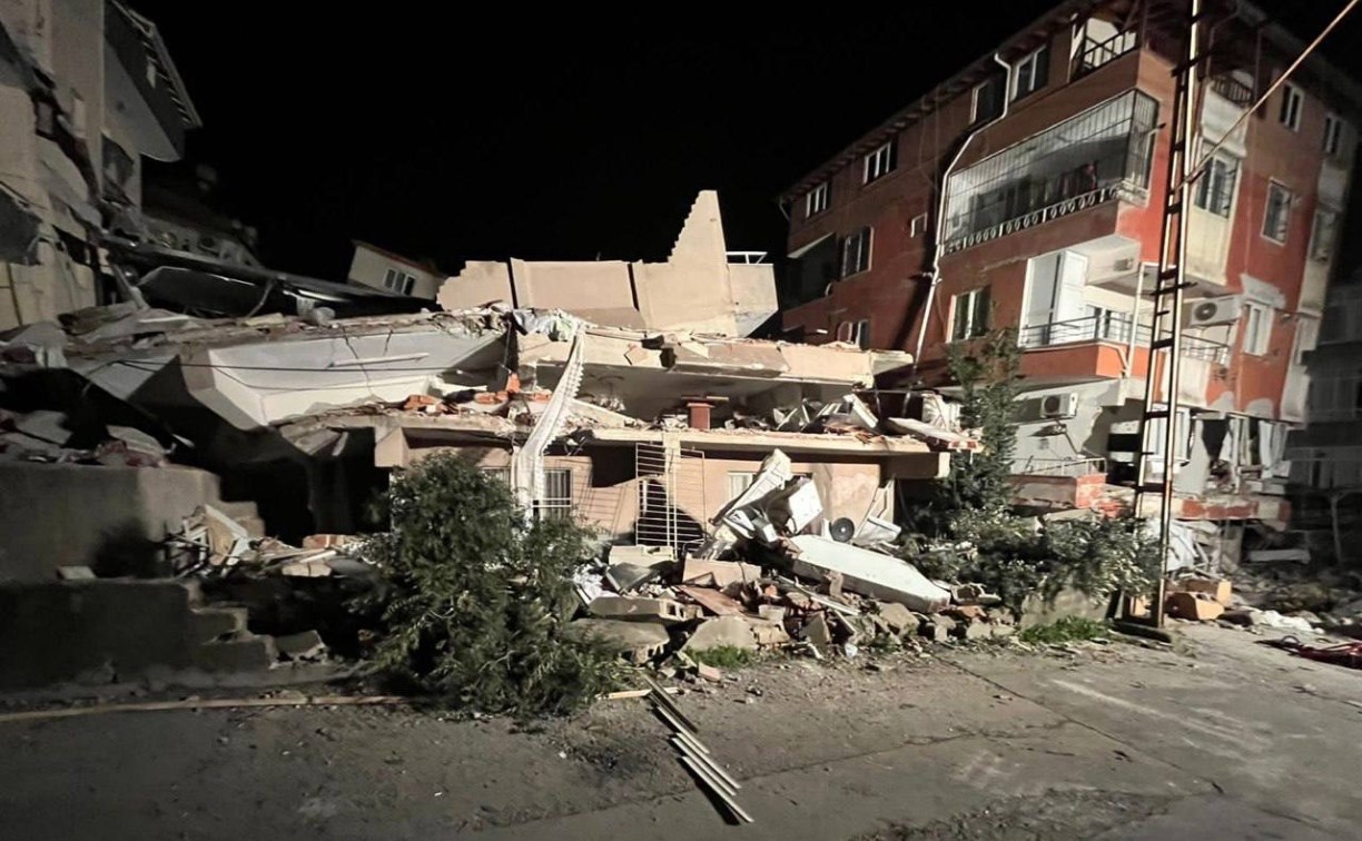 Более 50 тысяч пострадавших, 9 тысяч погибших: в Турции подсчитывают число жертв землетрясения