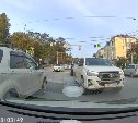 Южносахалинку возмутило "наглейшее поведение" автомобилиста на перекрёстке