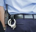 Троих правоохранителей на Сахалине подозревают в превышении полномочий