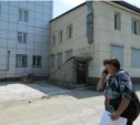 Городские депутаты забрали участок двора у южносахалинцев под свой гараж