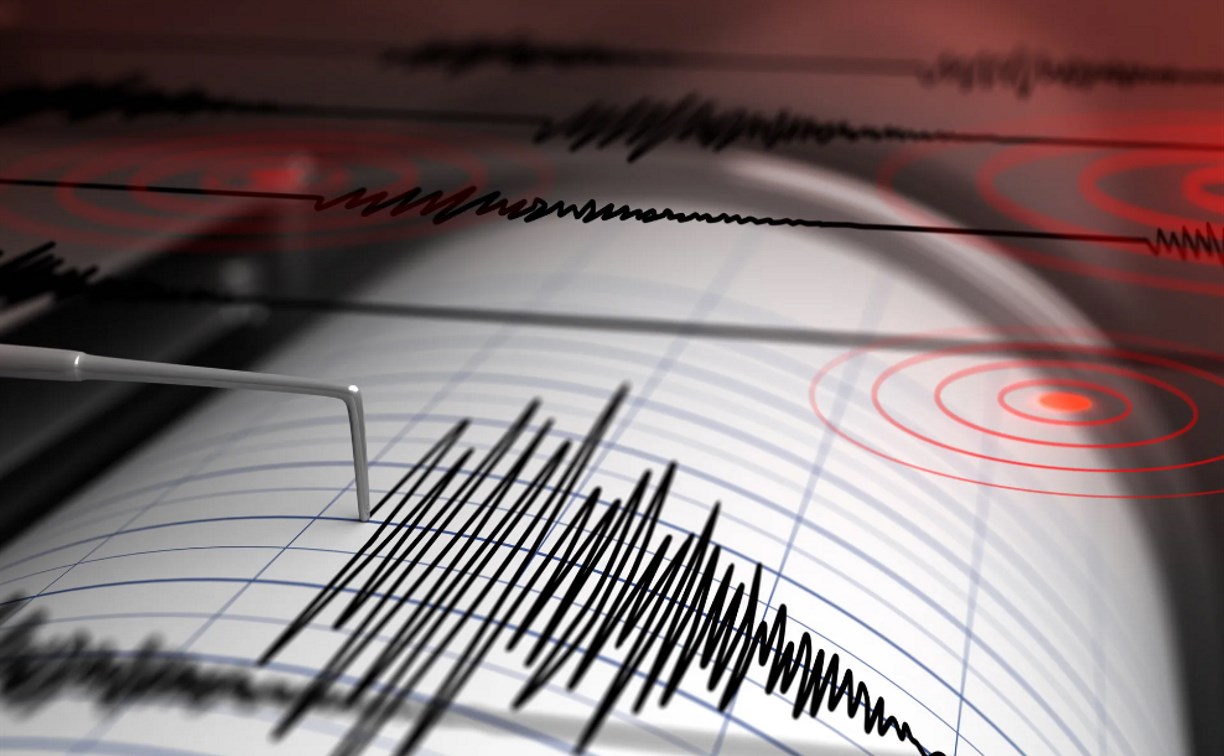 Жители Южно-Курильского и Курильского районов почувствовали землетрясение