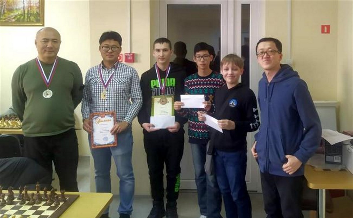 Турнир по быстрым шахматам прошёл в Южно-Сахалинске
