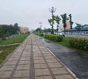 Тротуар на улице Горького в Южно-Сахалинске полностью восстановили после ремонтных работ