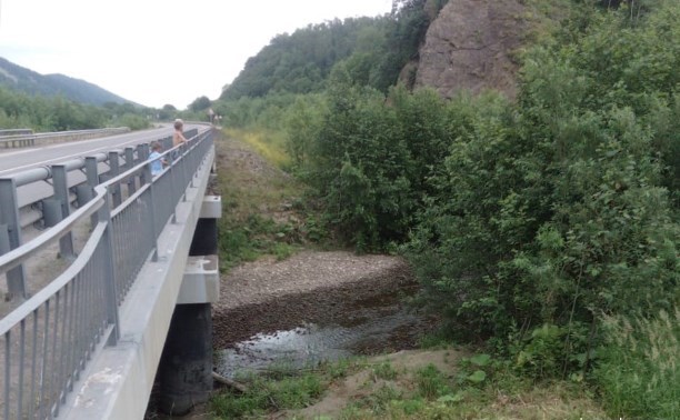 "Солнцевский угольный разрез" построил водоотводный канал в 500 метров у реки Желтой