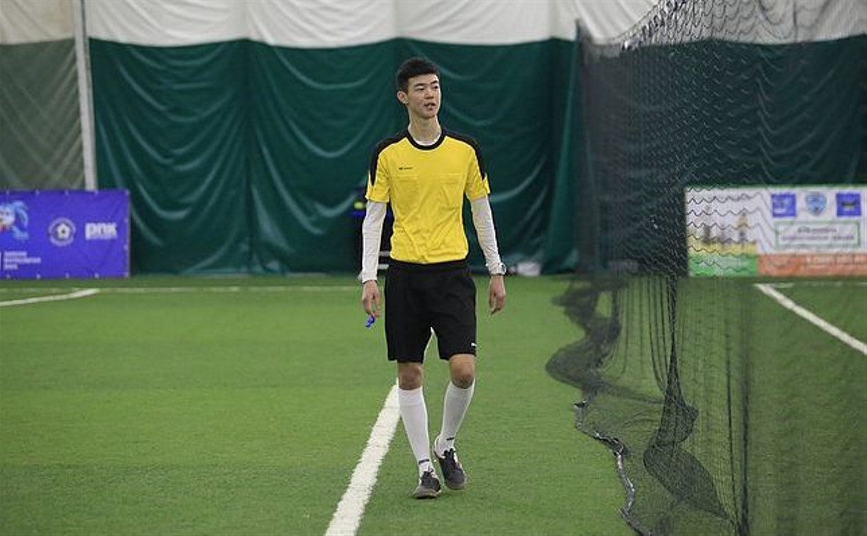 Три матча чемпионата «Ночной футбольной лиги» прошли в Южно-Сахалинске
