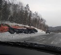 КамАЗ улетел в кювет на автодороге между Арсентьевкой и Ильинским