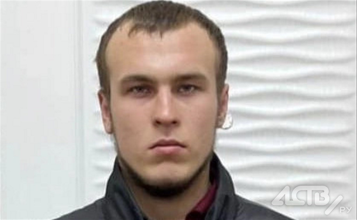 23-летнего парня продолжают искать на Сахалине