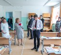 Олег Кожемяко предложил преподавать в сахалинских школах парикмахерское искусство