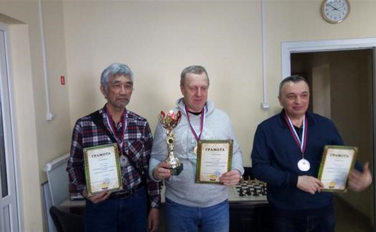 Победителя ветеранского первенства области по шахматам определили на Сахалине