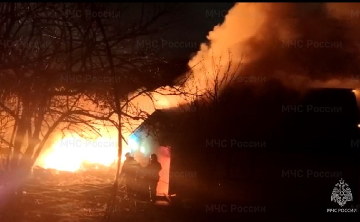 Пожар в СНТ "Локомотив" уничтожил жилой дом