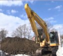 Тракторы, работающие по муниципальному контракту, превратили огород пенсионеров в кучу грязи (ФОТО)