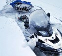 Зампред правительства Камчатки едва не утопил снегоход в реке во время рыбалки