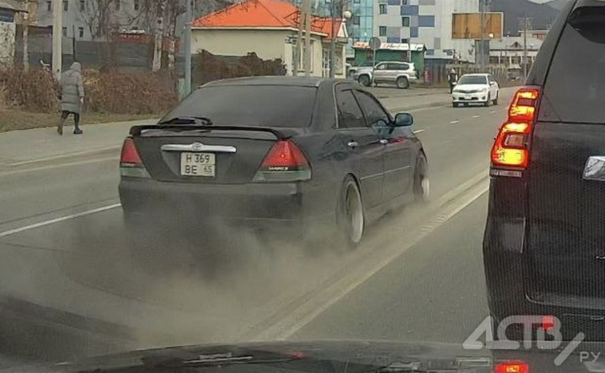 Полицейские установили личность автохама из Южно-Сахалинска