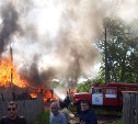 Из-за пожара в Соколе семья с двумя детьми лишилась дома, документов и одежды