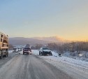 Пятница в Южно-Сахалинске началась с дорожных аварий