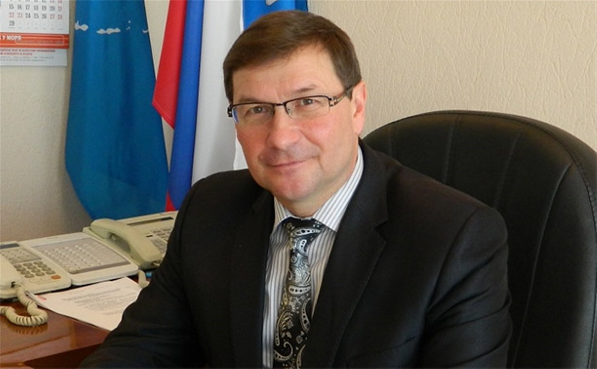 Полномочия мэра Холмского района продлили до выборов