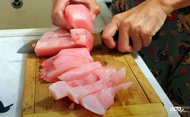 Хрупкая сахалинка завалила нерпу и пустила её мясо на паштет