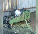 В Холмске неизвестные подожгли мусорные баки