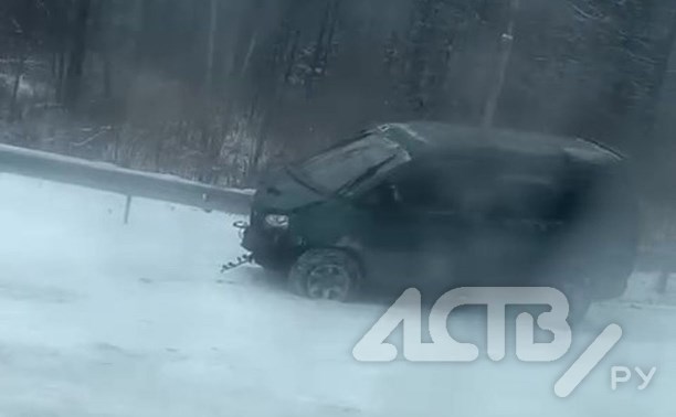 Заснеженная трасса на Сахалине собрала комбо ДТП: очевидец насчитал около 10 разбитых автомобилей