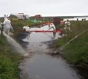 Разлив нефти в Ногликском районе обещают ликвидировать за два дня