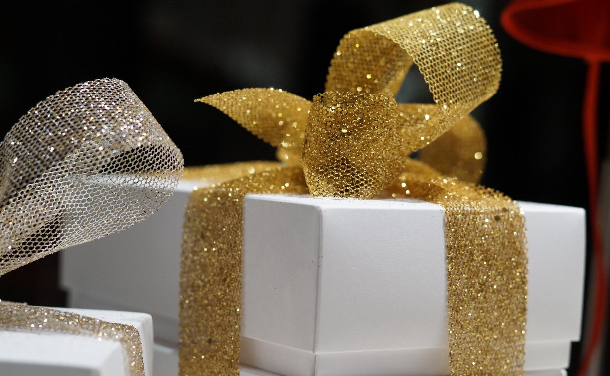 Сахалинка потеряла деньги в погоне за выигрышем от известного блогера