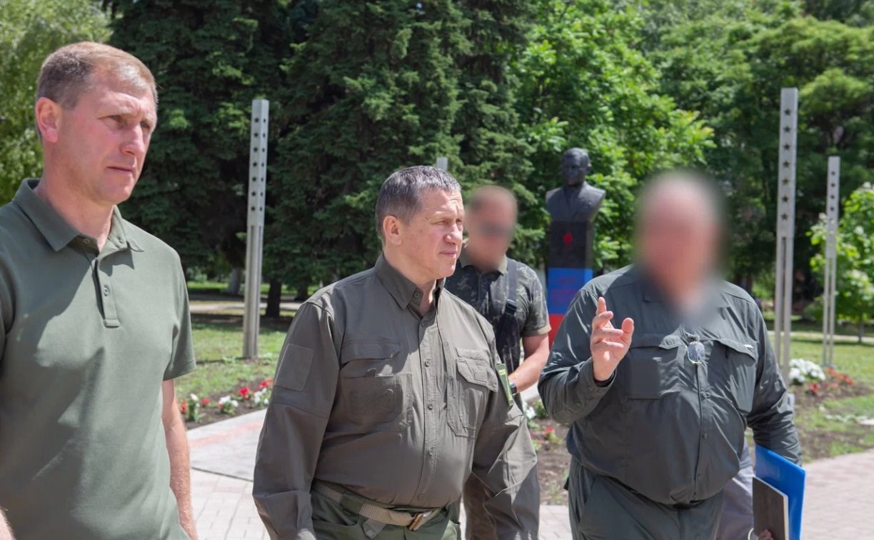 Трутнев поручил Сахалинской области помочь в восстановлении ДНР